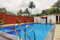 the-beach-hive-swimming-pool_edited.jpg