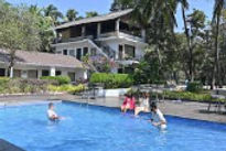 silver-oak-uran-swimming-pool_edited.jpg