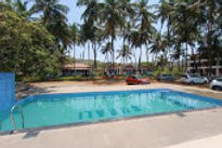 surali-wadi-beach-resort-swimming-pool_edited.jpg