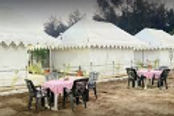 redstone-cottages-tents_edited.jpg