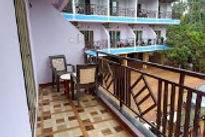 apson-resort-bed-room-gallery_edited.jpg