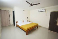 om-shanti-beach-resort-bed-room_edited.jpg