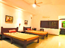 ganapatipule-hotel-room_edited_edited.jp