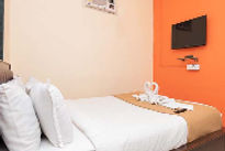 manori-resort-bed-room_edited.jpg