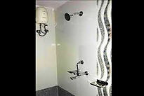 shree-villa-holiday-home-bath-room.jpg