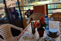 diamond-cottage-dinning-table_edited.jpg
