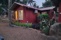 the-stream-resort-top-cottage-external-view_edited.jpg