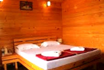 chandoli-resort-bed-room_edited.jpg