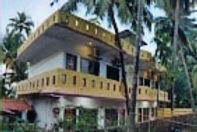 kaka-home-stay-front-view_edited.jpg