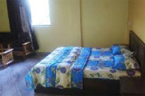 hotel-pinakin-bed-room_edited.jpg