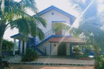 aqua-arina-holiday-farm-front-view_edited.jpg