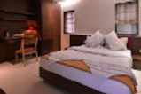 umbergaon-club-resort-swimming-pool_edited.jpg