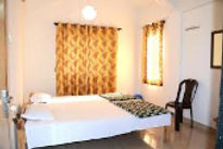 yogiraj-home-stay-bed-room_edited.jpg