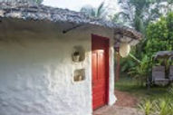 cob-5-resort-cottage-entrance_edited.jpg