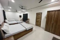 sea-coast-farm-mandwa-bed-room_edited.jpg