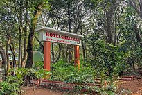 hotel-dhondiraj-entry.jpg