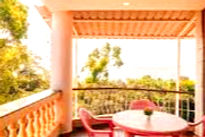 saga-resort-mahabaleshwar-seating-area_edited.jpg