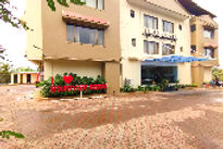 mount-view-resort-lonavala-entrance_edited.jpg