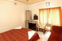 hotel-plaza-kannad-aurangabad-aurangabad-maharashtra-hotels-bed-room_edited.jpg