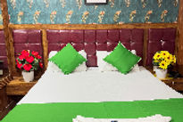 sun-rise-lodging-bed-room_edited.jpg