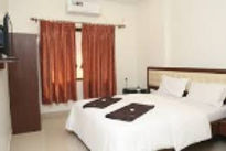 murud-plaza-bed-room_edited.jpg