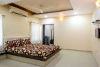 sahara-villa-beach-resort-bed-room_edited.jpg