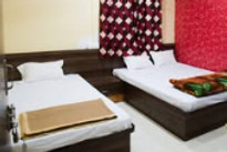 picnic-house-lavasa-bed-room_edited.jpg