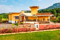 antriksha-retreat-lavasa-front-view_edited.jpg