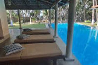 harman-house-swimming-pool_edited.jpg