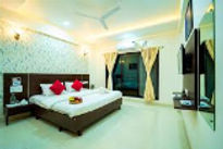 raigad-srushti-beach-resort-bed-room_edited.jpg