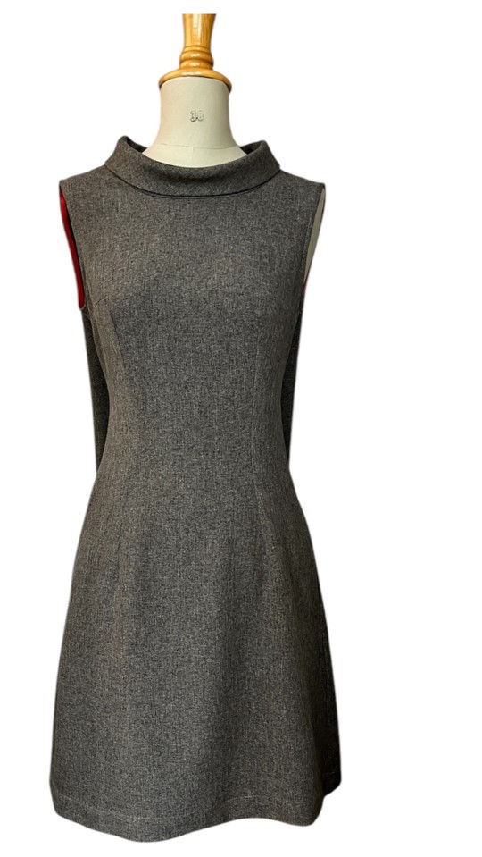 Robe WATTEAU gris taupe