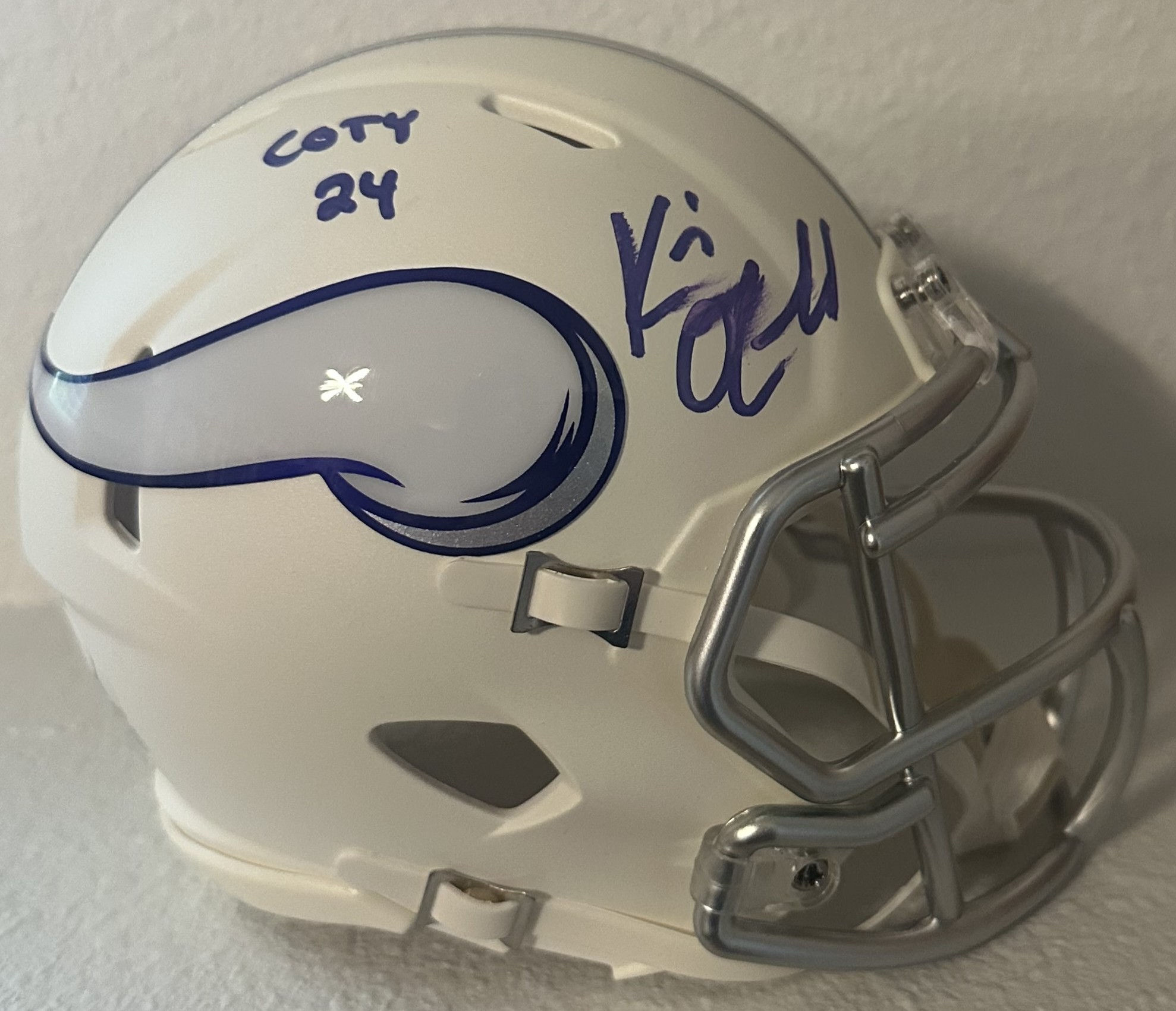 KEVIN O'CONNELL SIGNED ALTERNATE MINI HELMET