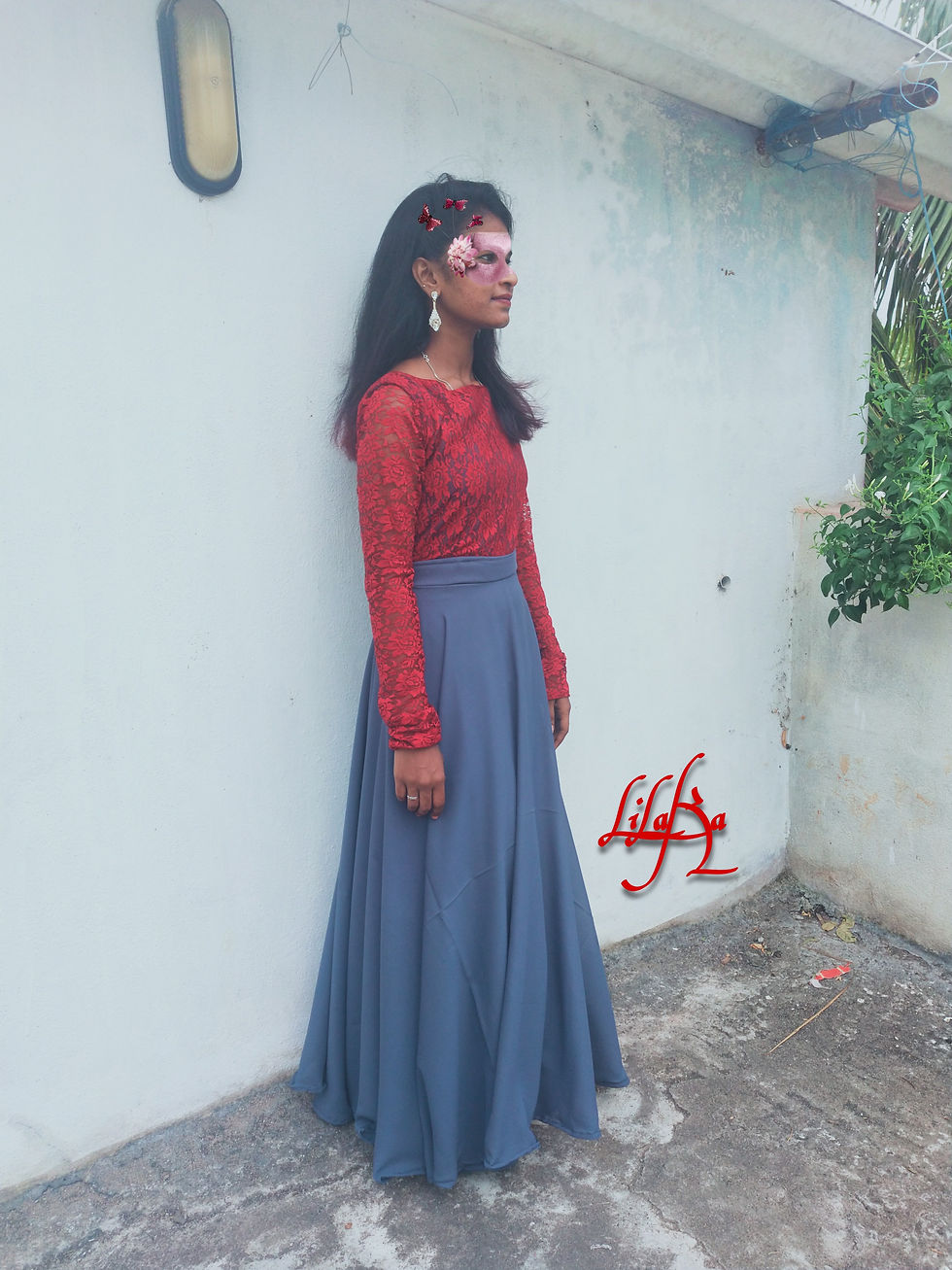 Thumbnail: Elegant Full Hand Umbrella Maxi