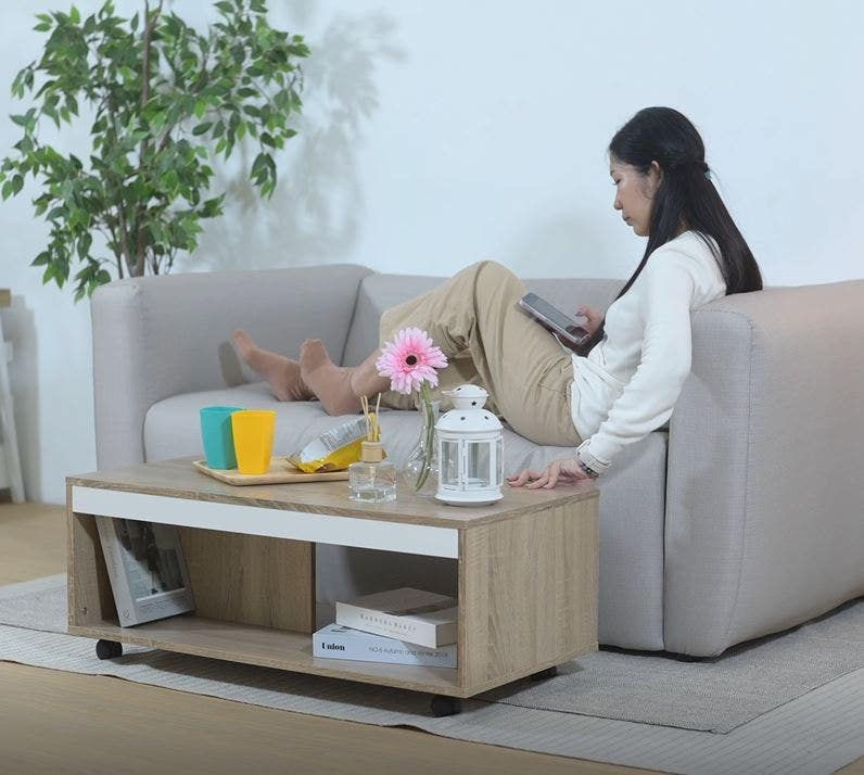 Thumbnail: โต๊ะกลางไม้ล้วน รุ่น Romie สีไม้อ่อน