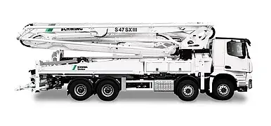 Image of a 47 foot truck used on jobs