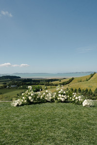 modern white and green wedding florals 
