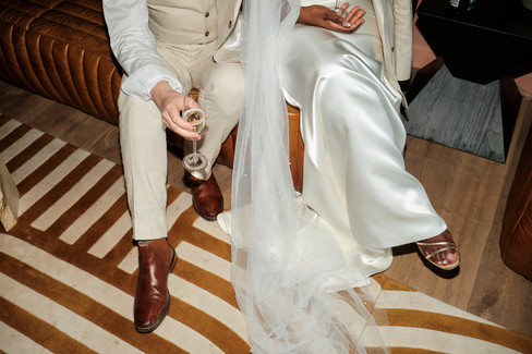 modern gallery wedding bride and groom - fashion details 