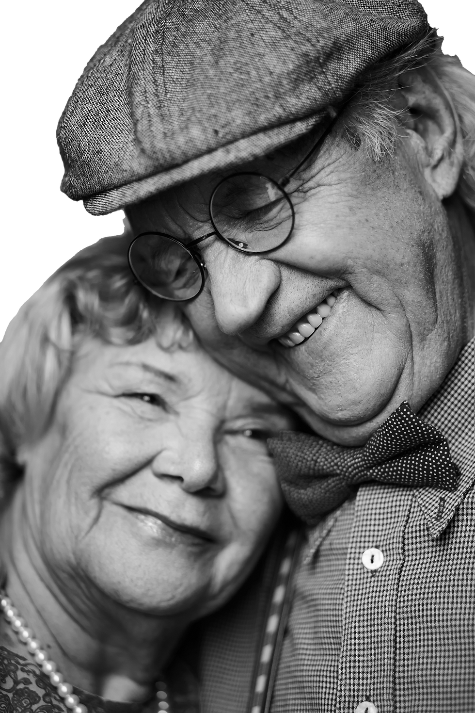 black-and-white-image-of-senior-couple-in-smart-clothes-SBI-300734215.png