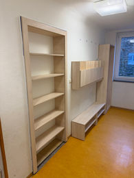 Hochwertige Kita-Möbel aus Holz für Spiel- und Lernbereiche vom Schreiner in Pforzheim