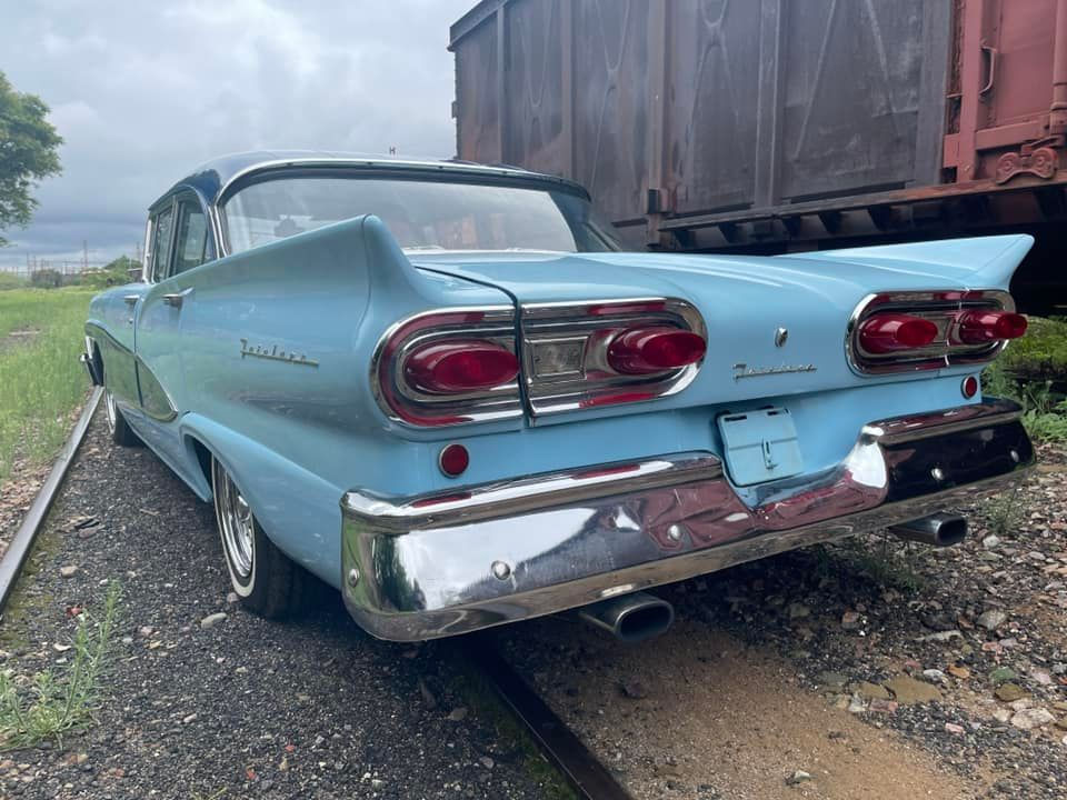 Thumbnail: 1958 Ford Fairlain Sedan