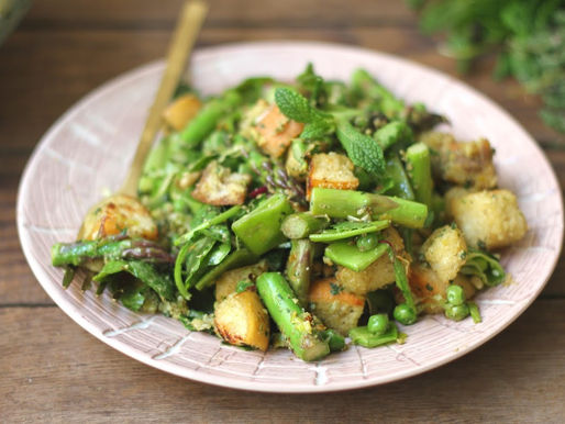 SPRINGTIME VEGETABLE PANZANELLA WITH MIXED HERB PESTO