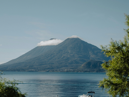 Guatemala es un país que mezcla volcanes, lagos, pueblos con magia y experiencias de aventura que se quedarán sí o sí en los recuerdos.