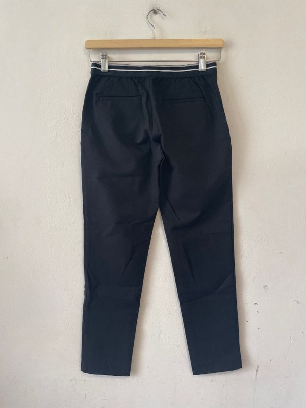 תמונה ממוזערת: מכנסיים Uniqlo