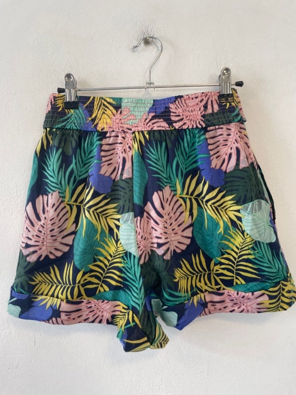 תמונה ממוזערת: שורט ZARA