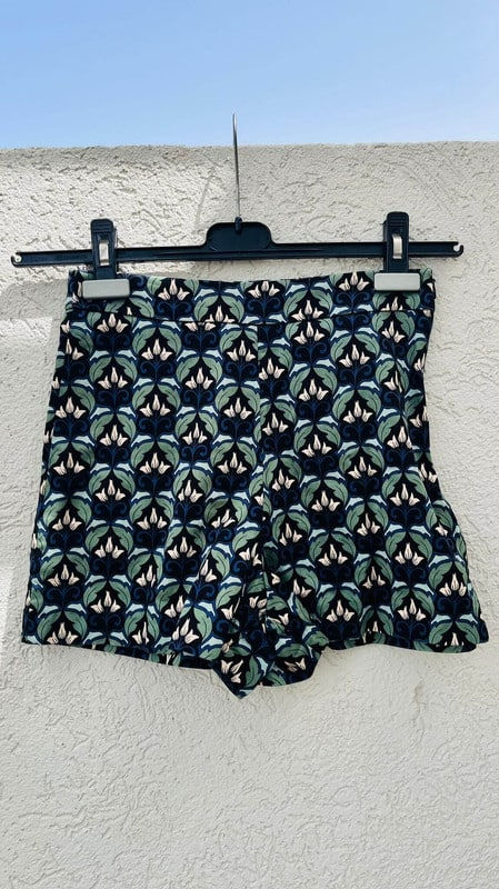 תמונה ממוזערת: שורט ZARA