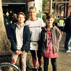 Mannheim-Marathon. Ebenfalls ein Spendenlauf für die Krebsforschung des NCT-Heidelberg . Foto mit meinen Kindern 2017