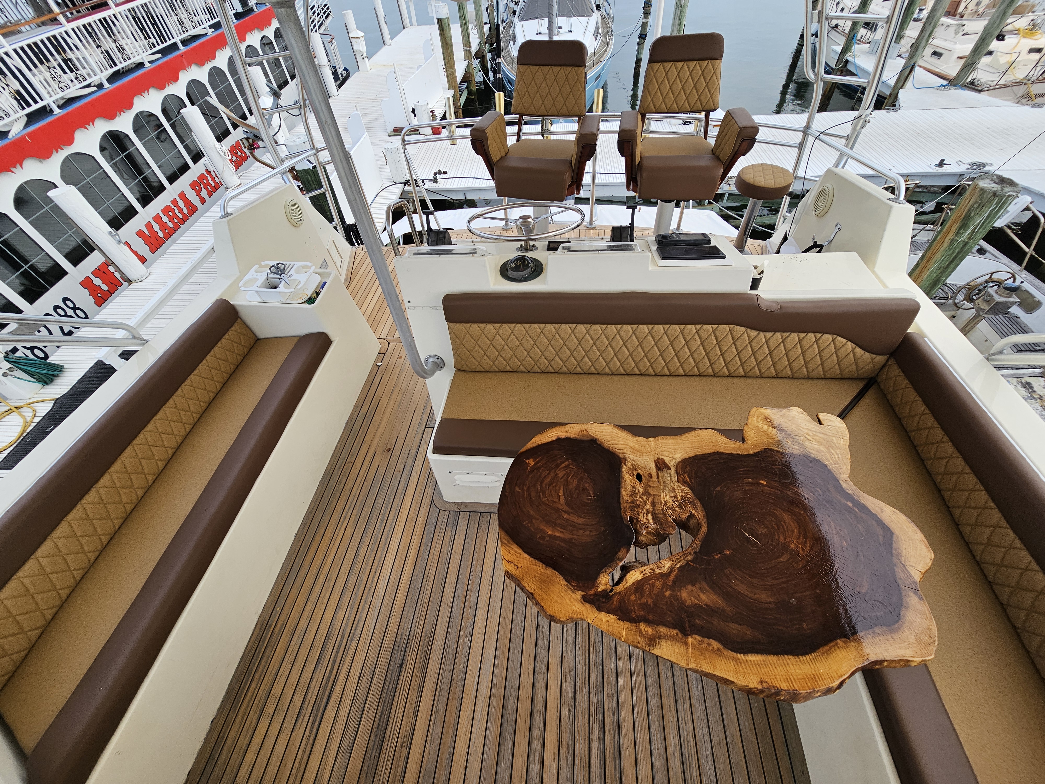 Aft deck and bridge of the Spark Chaser