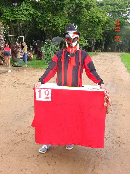 200363_108804642535337_100002174057553_8