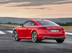 Audi-TTS_Coupe_2015_B
