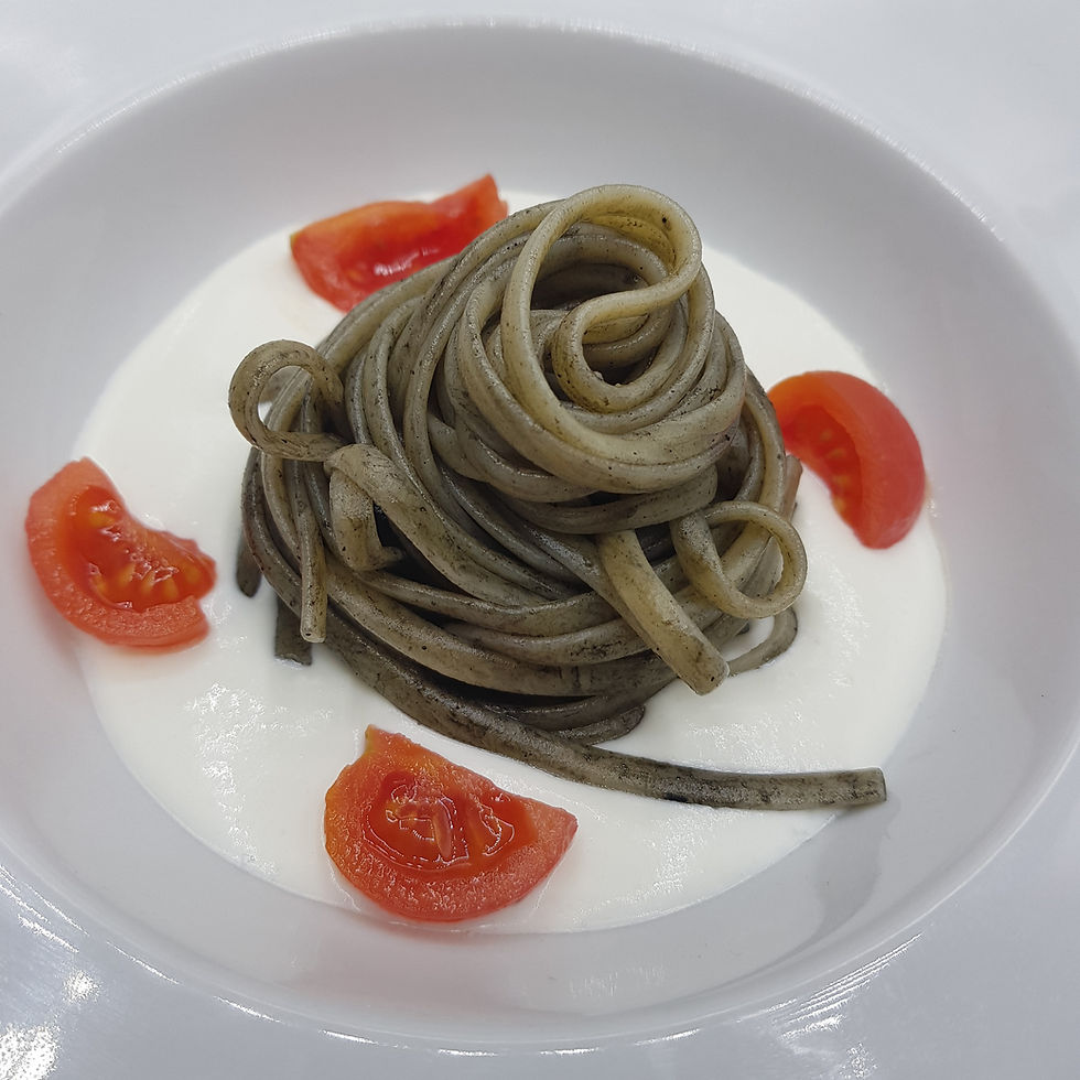 linguine nero seppia burrata pomodorini